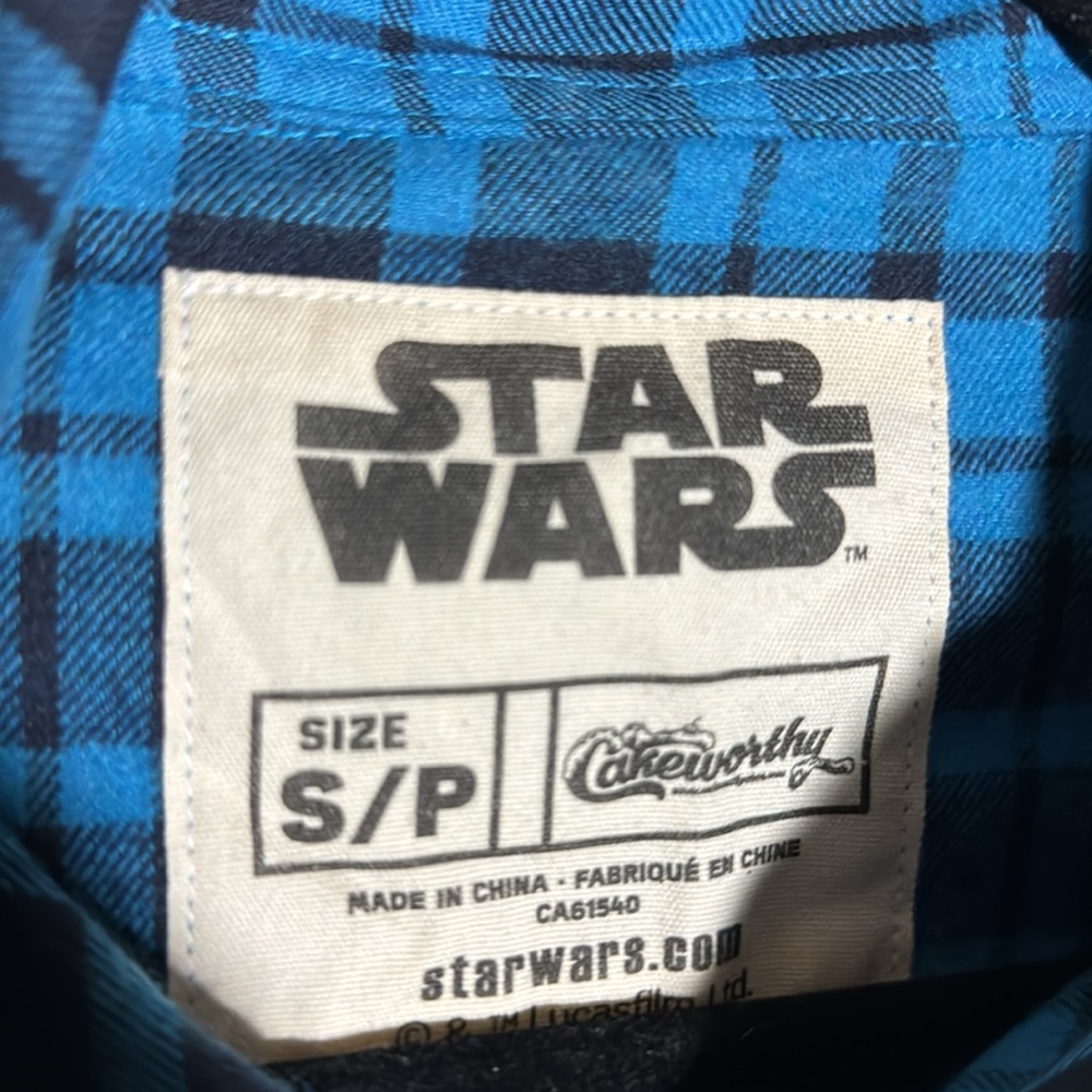 Cakeworthy Star Wars Flannel Unisex Size Small NET - Picture 5 of 9